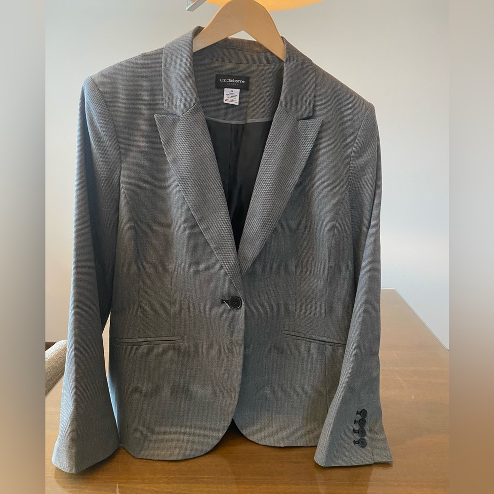 Liz Claiborne Career-jacket 14 soft fine hounds tooth print 4-button cuff detail